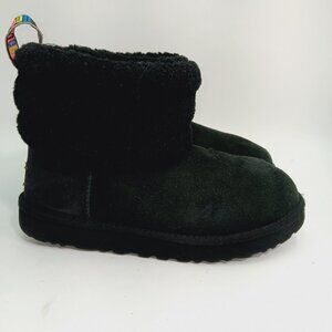 Rainbow strip UGG boot
